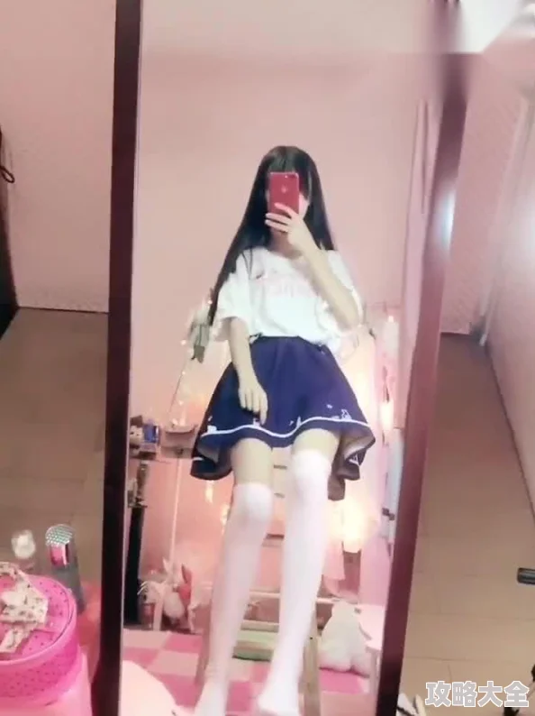 白丝校 脱白丝让我c，揭秘校服下的惊喜变化！