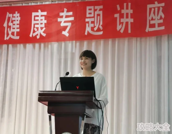 白丝校 脱白丝让我c，揭秘校服下的惊喜变化！